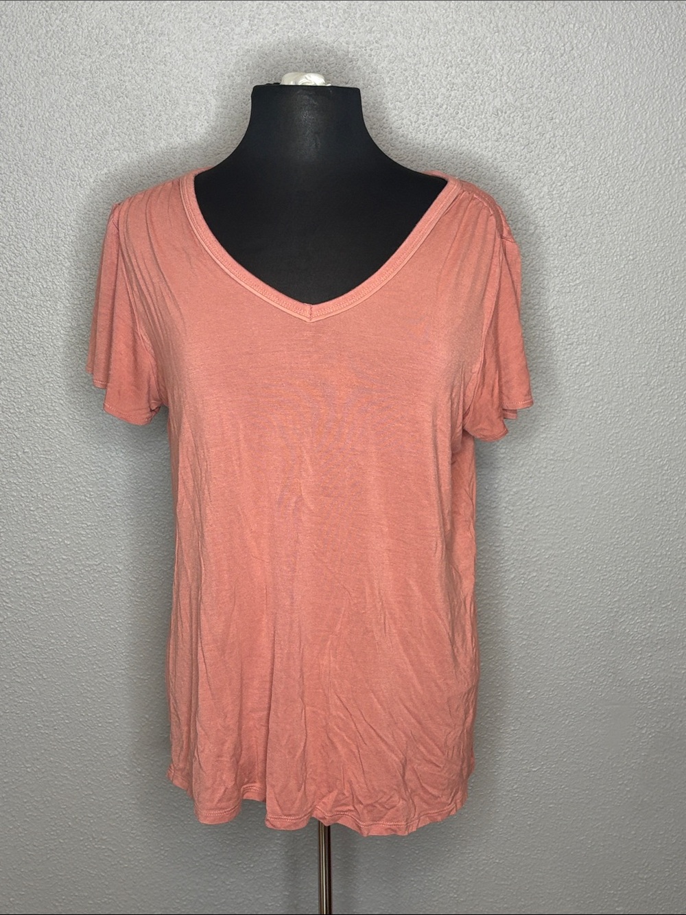 Maurices V-Neck Flutter Sleeve Top - Rose Pink | Size Large